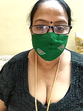 Snapshot of heera-rani chatting on 16, 12, 2025 heera-rani online show from 16, 12, 2025