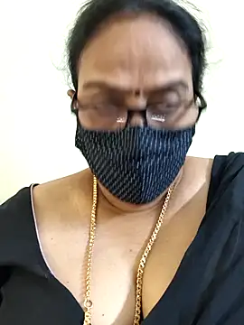 Snapshot of heera-rani chatting on 20, 4, 2026 heera-rani online show from 20, 4, 2026