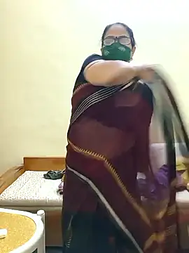 Snapshot of heera-rani chatting on 7, 5, 2026 heera-rani online show from 7, 5, 2026
