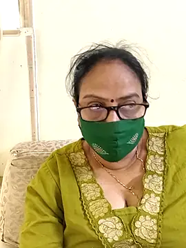Snapshot of heera-rani chatting on 14, 5, 2026 heera-rani online show from 14, 5, 2026