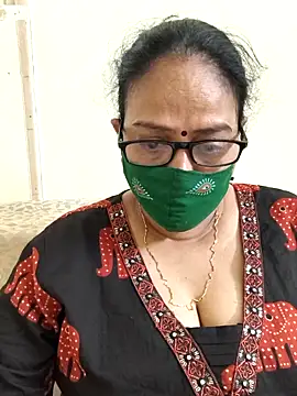 Snapshot of heera-rani chatting on 15, 5, 2026 heera-rani online show from 15, 5, 2026