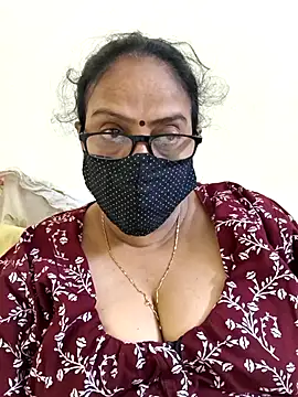 Snapshot of heera-rani chatting on 16, 5, 2026 heera-rani online show from 16, 5, 2026