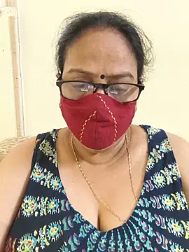 Snapshot of heera-rani chatting on 27, 5, 2026 heera-rani online show from 27, 5, 2026