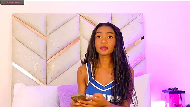 Snapshot of AlanaDoll chatting on 27, 7, 2026 AlanaDoll online show from 27, 7, 2026