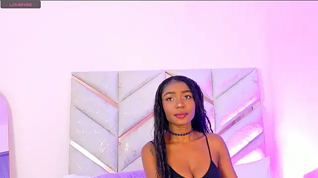 Snapshot of AlanaDoll chatting on 28, 7, 2026 AlanaDoll online show from 28, 7, 2026