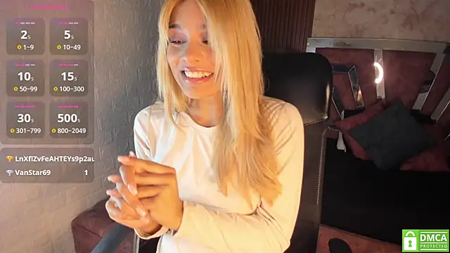 Snapshot of hot_cupid01 chatting on 27, 3, 2026 hot cupid01 online show from 27, 3, 2026