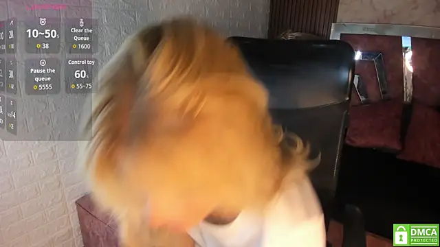 Snapshot of hot_cupid01 chatting on 8, 4, 2026 hot cupid01 online show from 8, 4, 2026