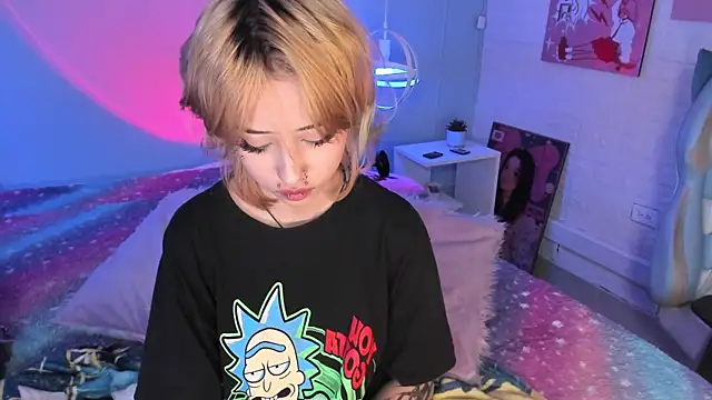 Hannahpage online show from 4, 10, 2025