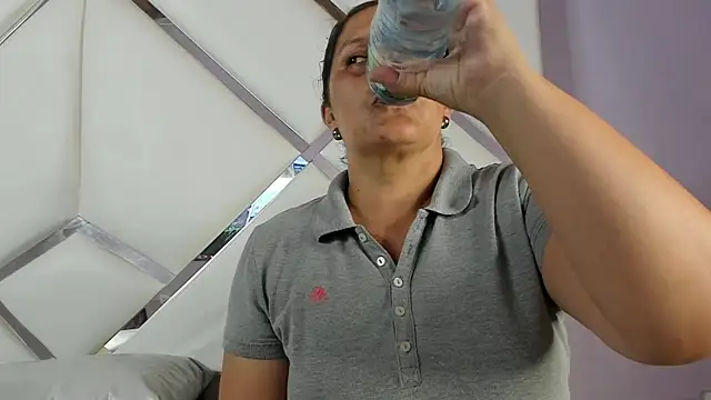 Snapshot of KikaDuque chatting on 6, 7, 2026 KikaDuque online show from 6, 7, 2026