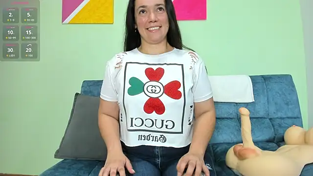 Snapshot of loreen_grey chatting on 10, 9, 2025 loreen grey online show from 10, 9, 2025