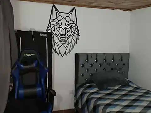 Snapshot of Sweet-Cris chatting on 17, 3, 2026 Sweet-Cris online show from 17, 3, 2026