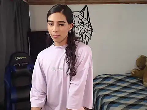 Snapshot of Sweet-Cris chatting on 14, 4, 2026 Sweet-Cris online show from 14, 4, 2026