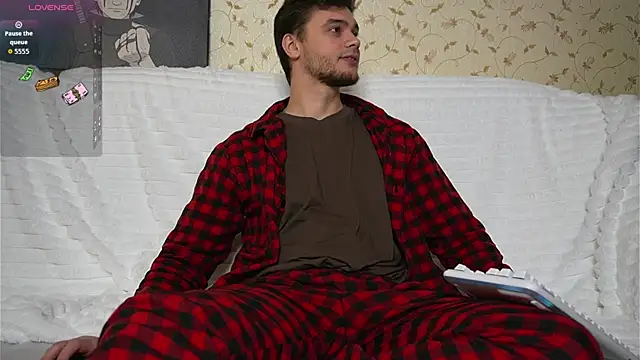 johnstoneisland online show from 22, 12, 2025