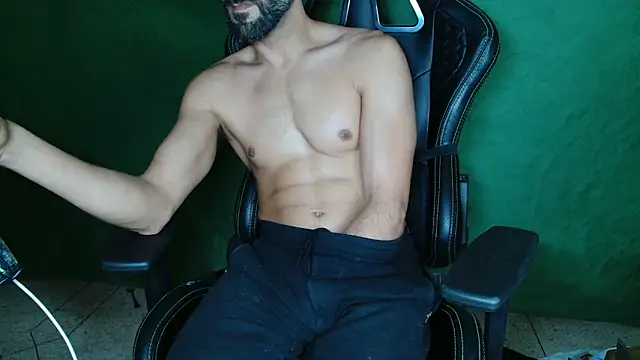 Snapshot of JUSTFORRICH chatting on 13, 4, 2026 JUSTFORRICH online show from 13, 4, 2026