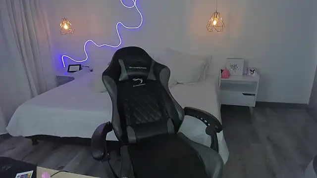 Snapshot of Noahcryptic chatting on 14, 1, 2026 Noahcryptic online show from 14, 1, 2026