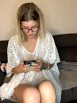 Lesamantssexy online show from 3, 11, 2025