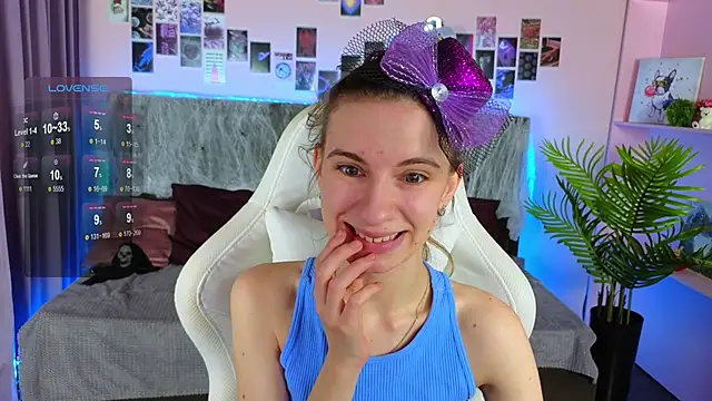 Snapshot of kaleriyaa_ chatting on 24, 10, 2025 kaleriyaa online show from 24, 10, 2025