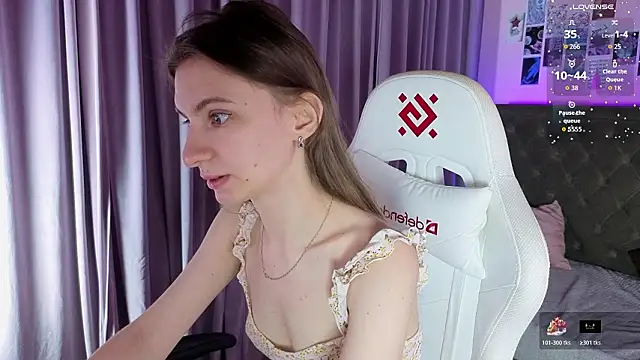 Snapshot of kaleriyaa_ chatting on 11, 3, 2026 kaleriyaa online show from 11, 3, 2026