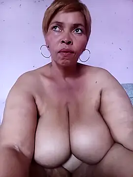 yummyhottie-clit online show from 9, 10, 2025