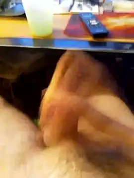 Snapshot of chrisdic27 chatting on 21, 4, 2026 chrisdic27 online show from 21, 4, 2026