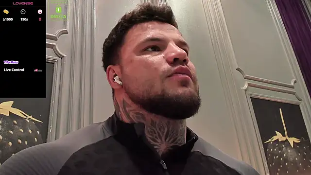 Snapshot of OliverSport chatting on 16, 4, 2026 OliverSport online show from 16, 4, 2026