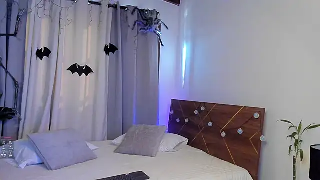 Snapshot of Perfect_design_ chatting on 18, 10, 2025 Perfect design  online show from 18, 10, 2025