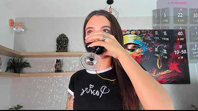 aitana baker  online show from 31, 3, 2026