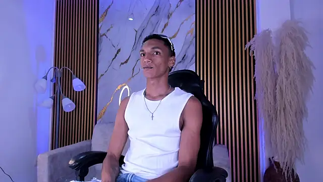 Snapshot of JulienSaint chatting on 22, 4, 2026 JulienSaint online show from 22, 4, 2026