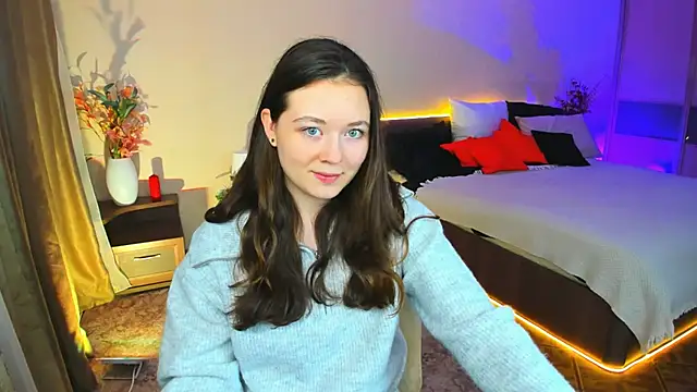 AlluringLookk online show from 6, 11, 2025