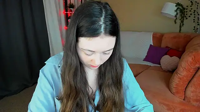 Snapshot of AlluringLookk chatting on 20, 5, 2026 AlluringLookk online show from 20, 5, 2026