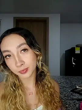 LauMiller online show from 16, 12, 2025