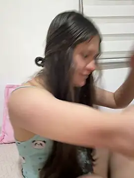 Emilyybennet  online show from 28, 3, 2026