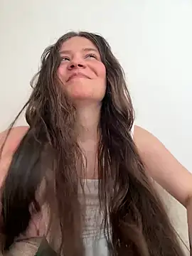 Emilyybennet  online show from 24, 5, 2026