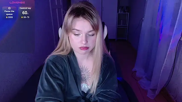 Snapshot of AngelicaHollywood chatting on 25, 3, 2026 AngelicaHollywood online show from 25, 3, 2026