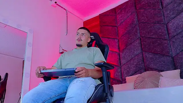 MrFox   online show from 21, 2, 2026