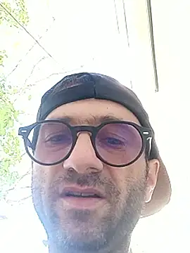 Snapshot of vasgabri chatting on 29, 10, 2025 vasgabri online show from 29, 10, 2025