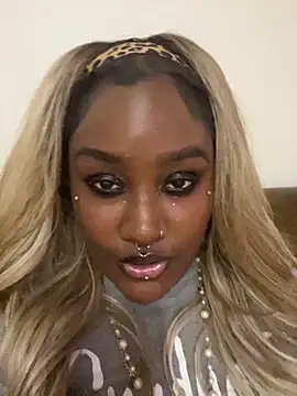 Cocomamii1 online show from 3, 11, 2025