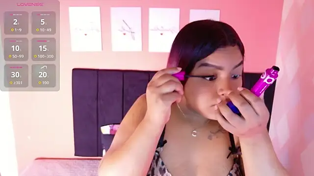 curvybrunnett online show from 12, 3, 2026