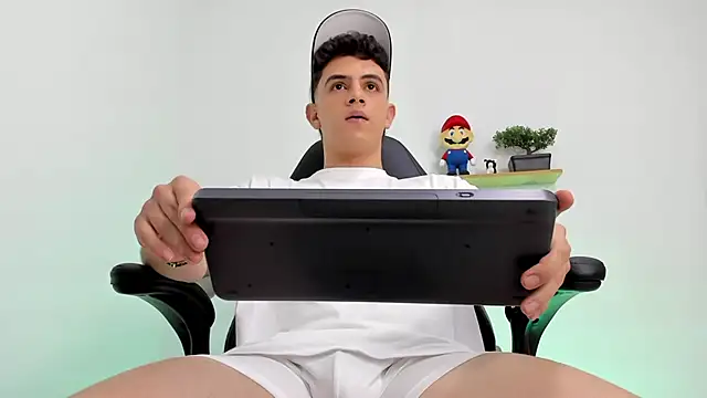 Mikecooper online show from 3, 2, 2026