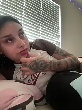 CharmingMaddie online show from 15, 4, 2026