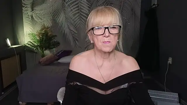 Sabina Ros online show from 4, 3, 2026