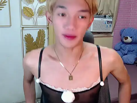 fuckerfriendsxx online show from 15, 4, 2026