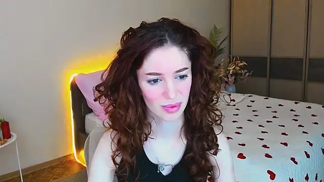 ChristinaConteeree online show from 5, 4, 2026