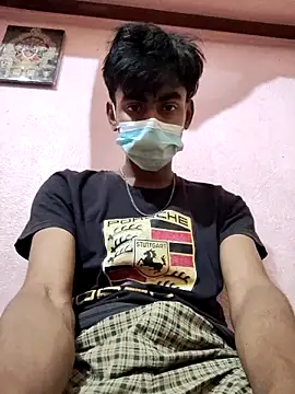 Snapshot of broken2005 chatting on 14, 3, 2026 broken2005 online show from 14, 3, 2026