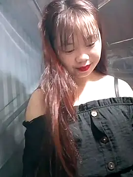 Snapshot of PhayPhay123 chatting on 4, 10, 2025 PhayPhay123 online show from 4, 10, 2025