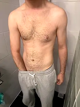 Snapshot of Frankieyyy1 chatting on 20, 11, 2025 Frankieyyy1 online show from 20, 11, 2025