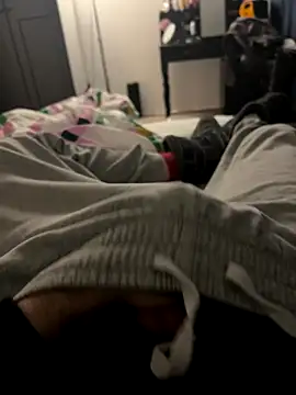 Snapshot of Frankieyyy1 chatting on 15, 12, 2025 Frankieyyy1 online show from 15, 12, 2025