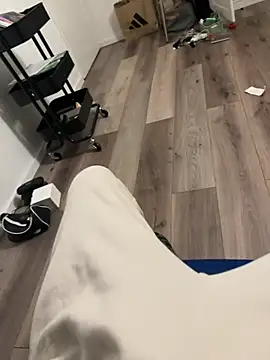 Snapshot of Frankieyyy1 chatting on 24, 3, 2026 Frankieyyy1 online show from 24, 3, 2026