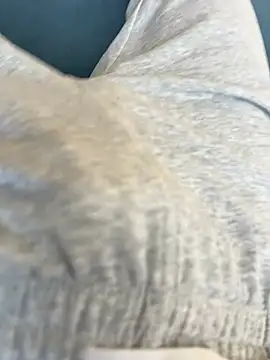 Snapshot of Frankieyyy1 chatting on 29, 3, 2026 Frankieyyy1 online show from 29, 3, 2026