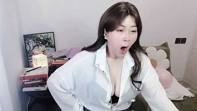 Emmaq996 online show from 27, 10, 2025